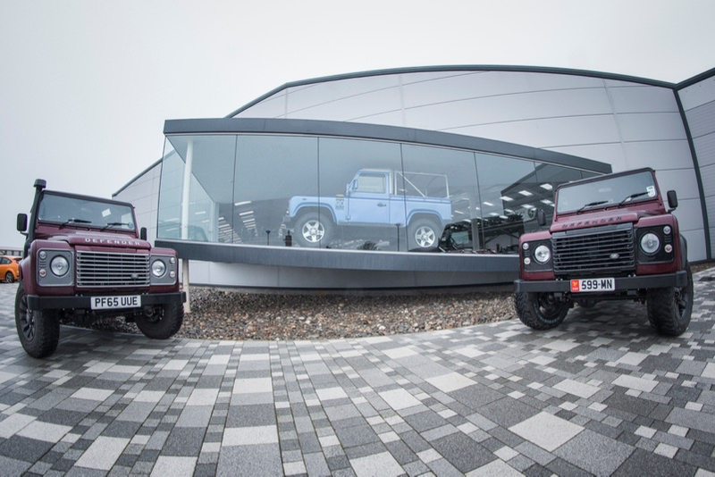 Illustration for article titled The Isle Of Man Threw One Hell Of Farewell Party For The Land Rover Defender
